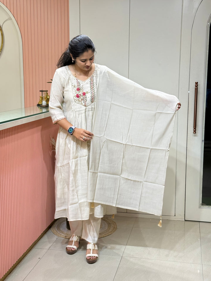 Coral Mul Chanderi Collection Semi Party Wear (Cut Dana &amp; bead Work)| R208