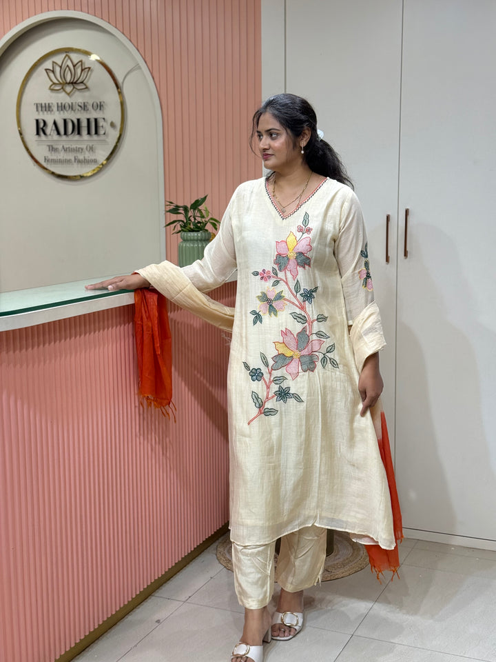Pure Banarasi Mul Chanderi 3 Pcs Kurti set and Hand Embroidery work| R218
