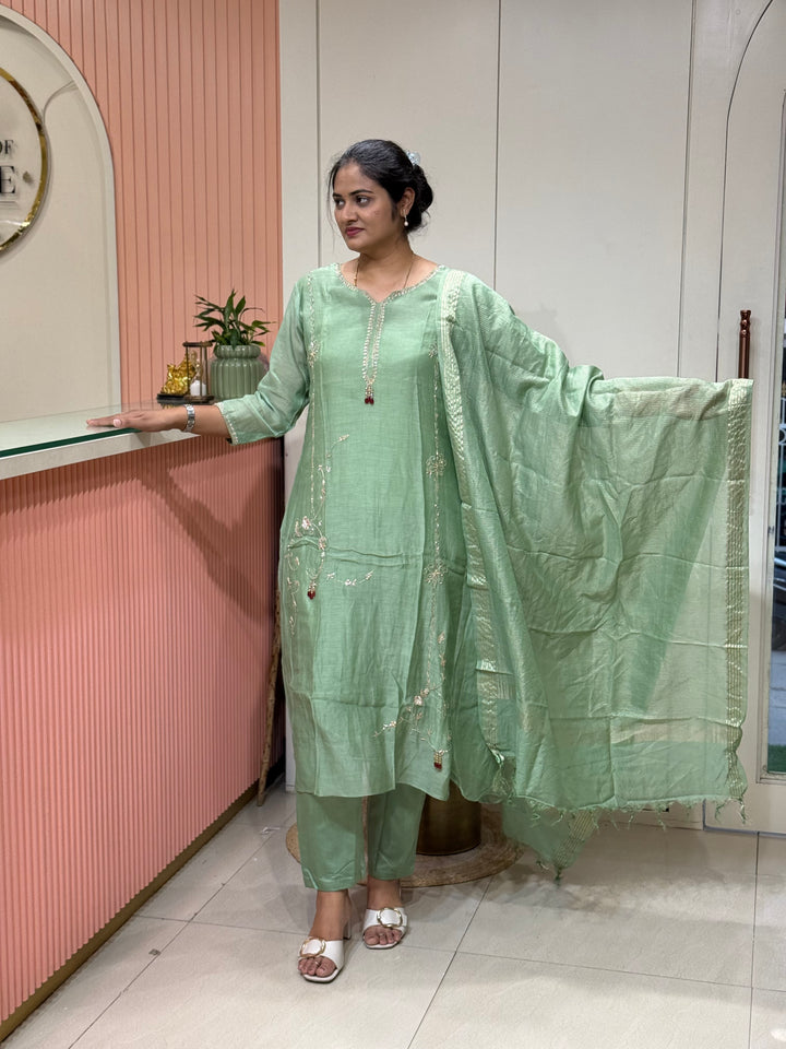 Pure Banarasi Mul Chanderi with Cotton Lining | R218