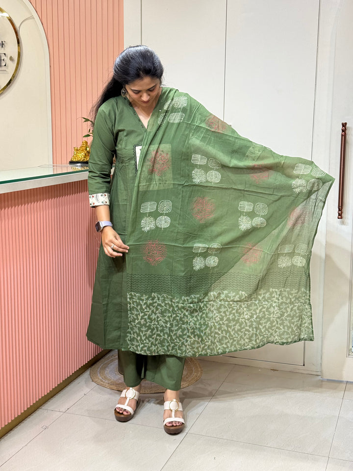 Cotton Beautiful Front &amp; Back Patchwork A-Line Collection | R220