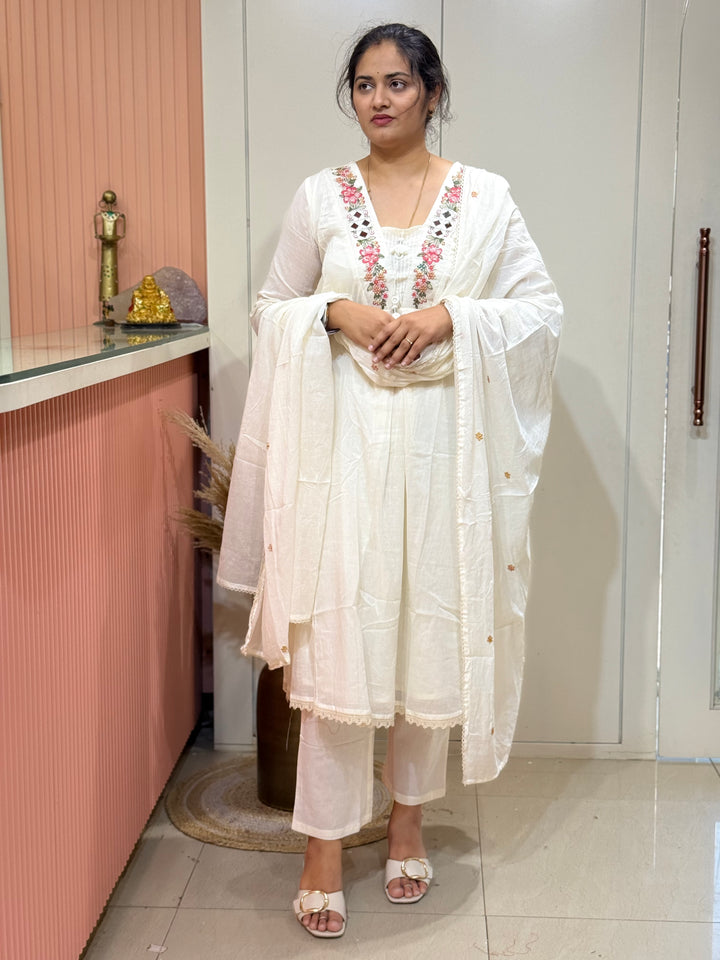 Mul Cotton Elegant Suit Collection – RADHE69