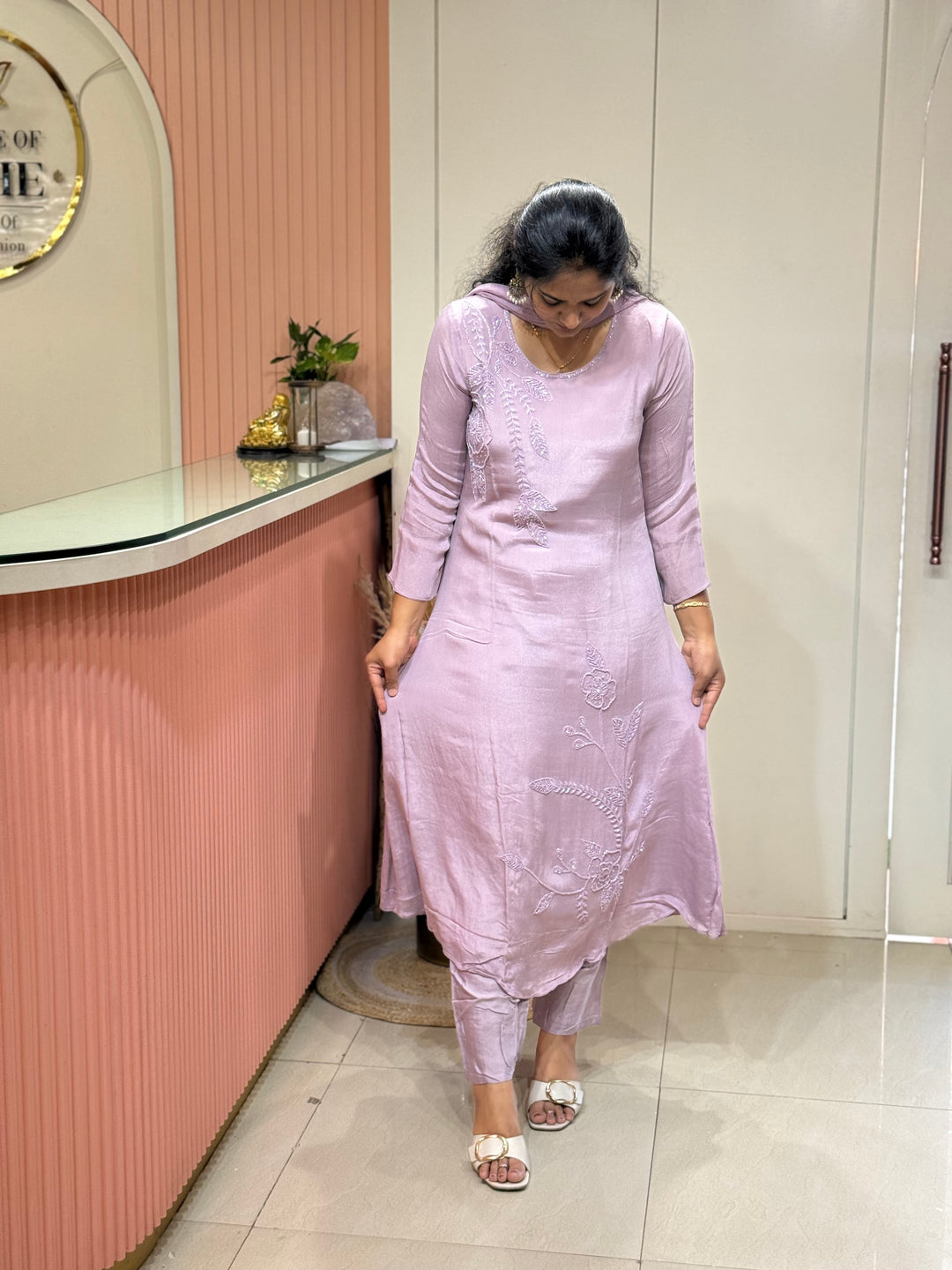 Pure Chinon Collection with Handwork | R117