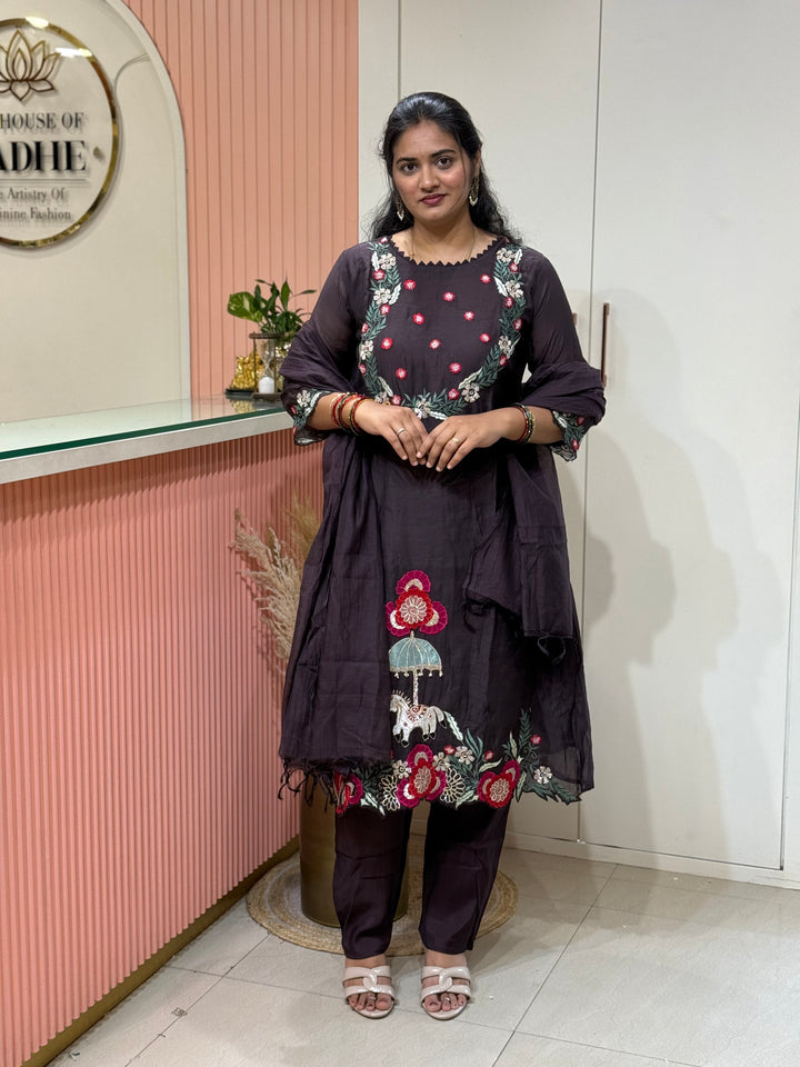 𝗣𝘂𝗿𝗲 𝗕𝗮𝗻𝗮𝗿𝗮𝘀𝗶 𝗠𝘂𝗹 𝗖𝗵𝗮𝗻𝗱𝗲𝗿𝗶 𝗕𝗼𝘂𝘁𝗶𝗾𝘂𝗲 𝗖𝗼𝗹𝗹𝗲𝗰𝘁𝗶𝗼𝗻 (Cotton Lining)| R218