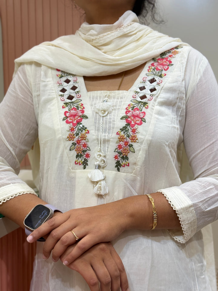 Mul Cotton Elegant Suit Collection – RADHE69