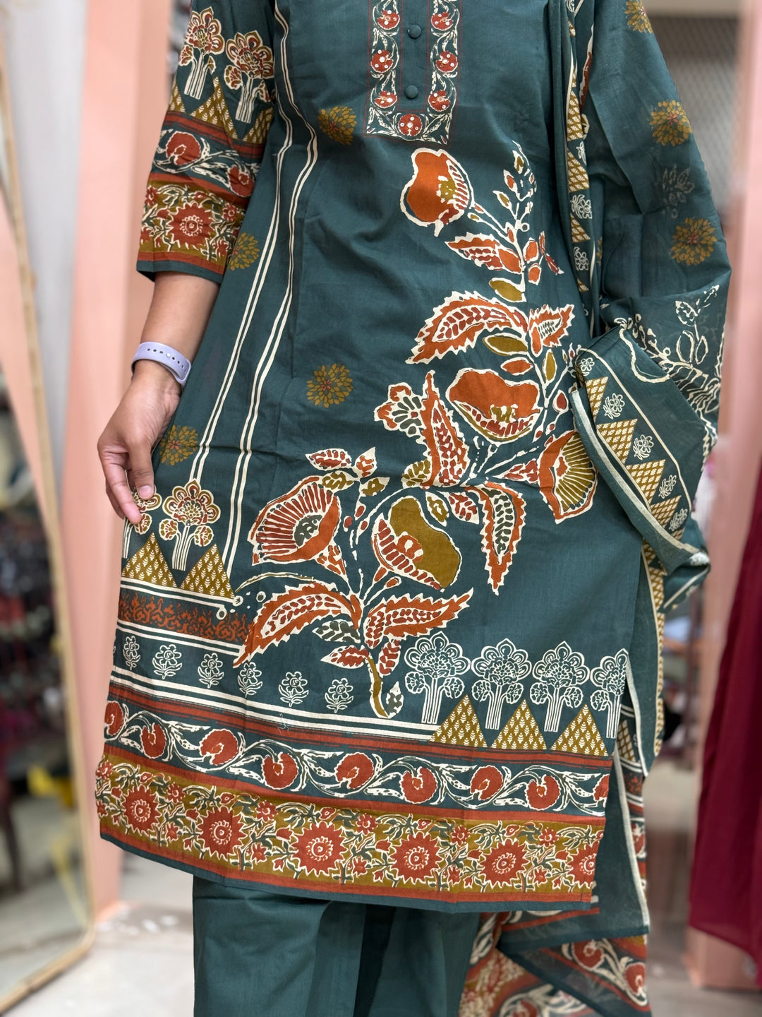 60-60 Cotton 3 Pc Kurta Set | R156