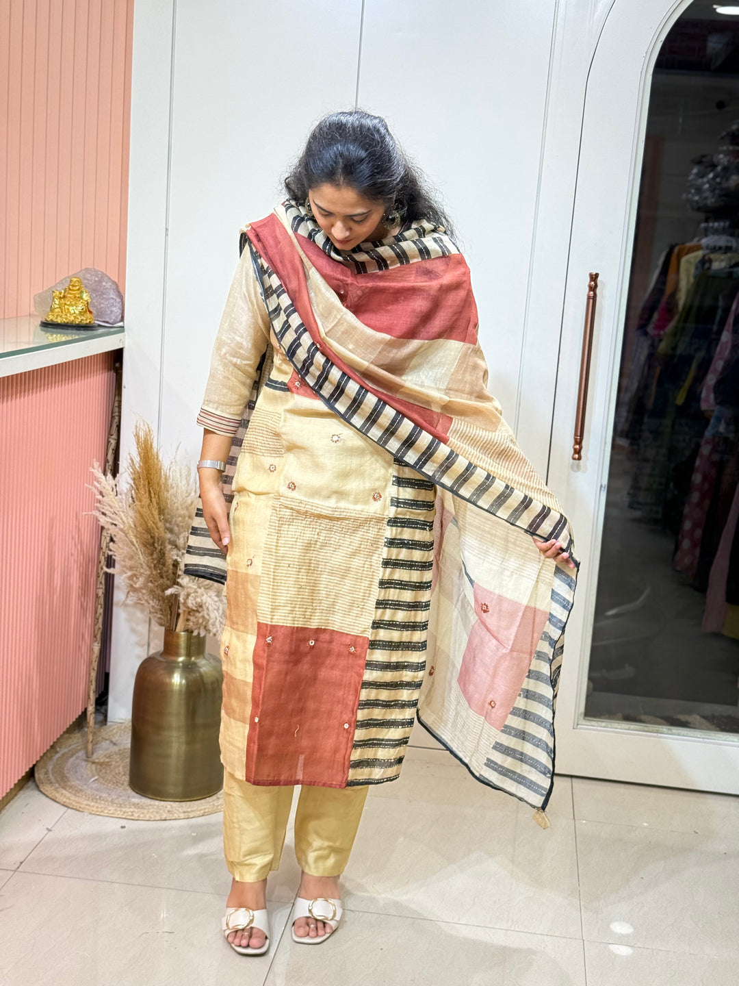 Luxury Pure Linen Collection – Kantha Stitch &amp; Knot Work | R154