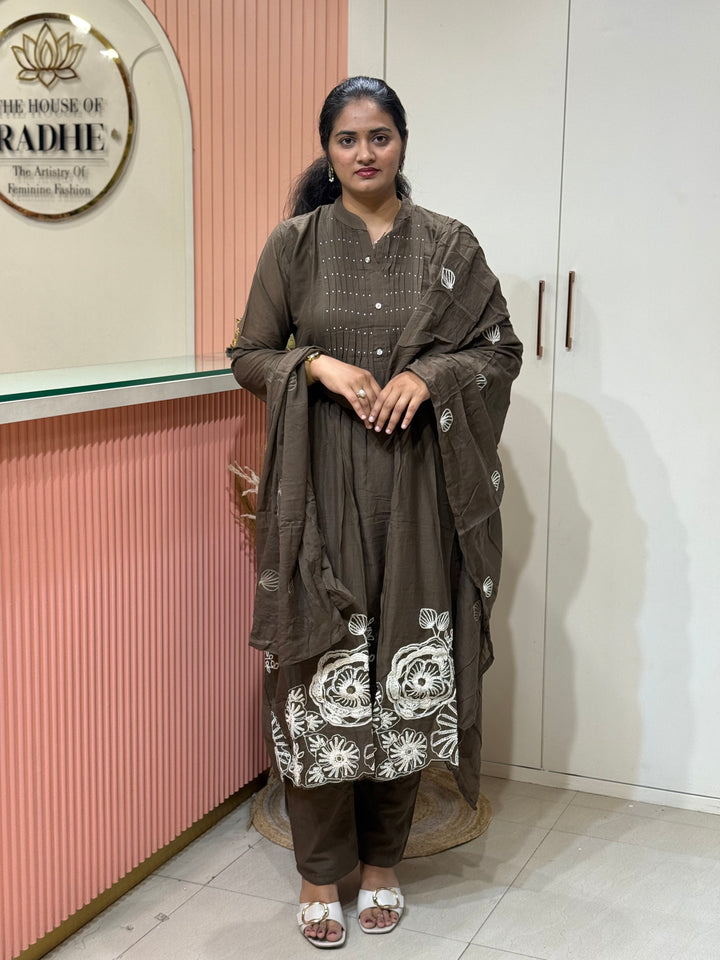Pure Mul Cotton Collection with embroidery Work ( Cotton Lining) Extra Soft Fabric | R190