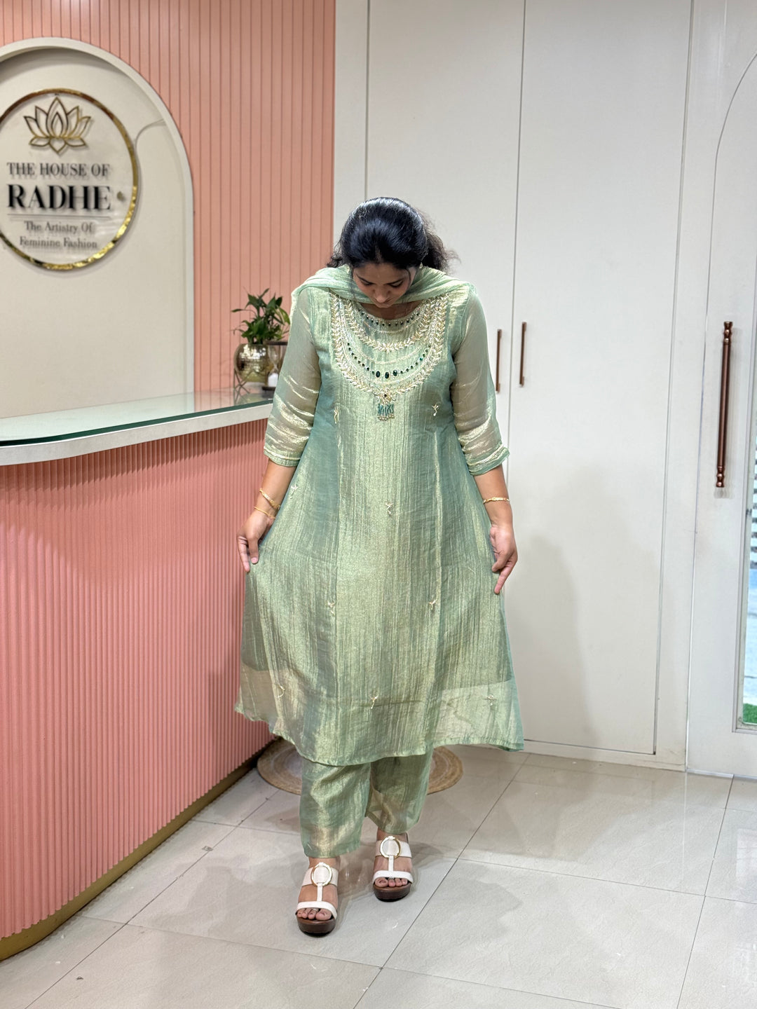 Shimmer Crush Tissue Fabric (salsa) with Jewellery-Style Neck Handwork 𝗦𝘂𝗶𝘁 𝗔𝗿𝗿𝗶𝘃𝗲𝗱 | R148