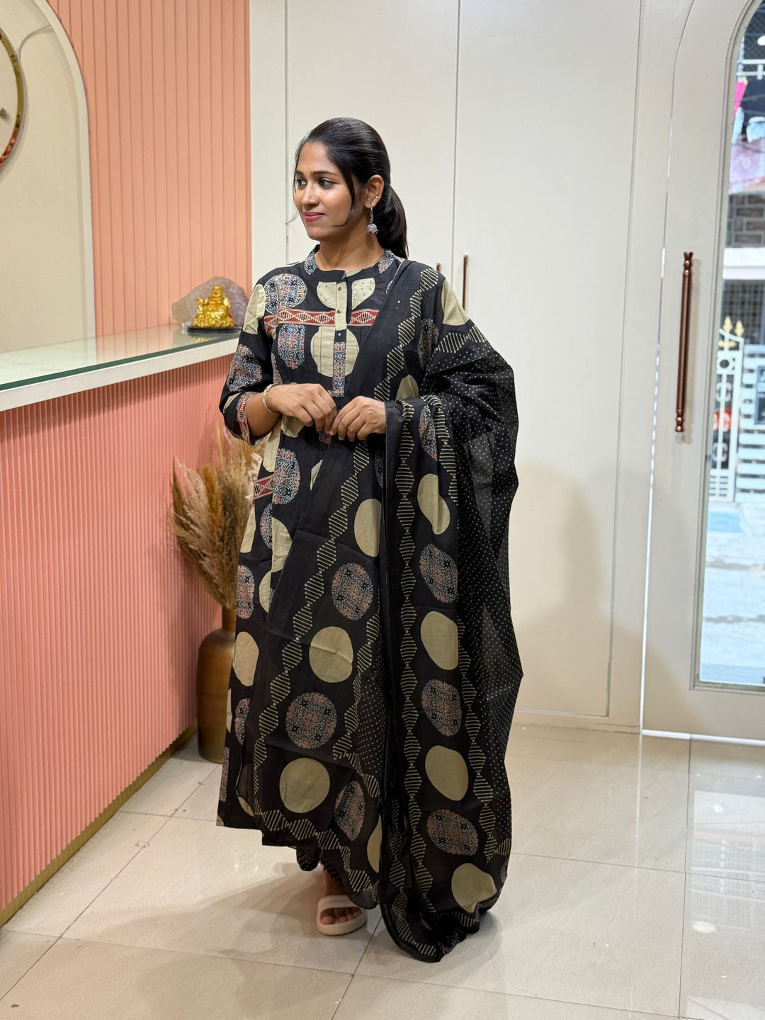 Pure 60-60 Cotton 3 Pc Collection With Polka Dot Plaza | R182