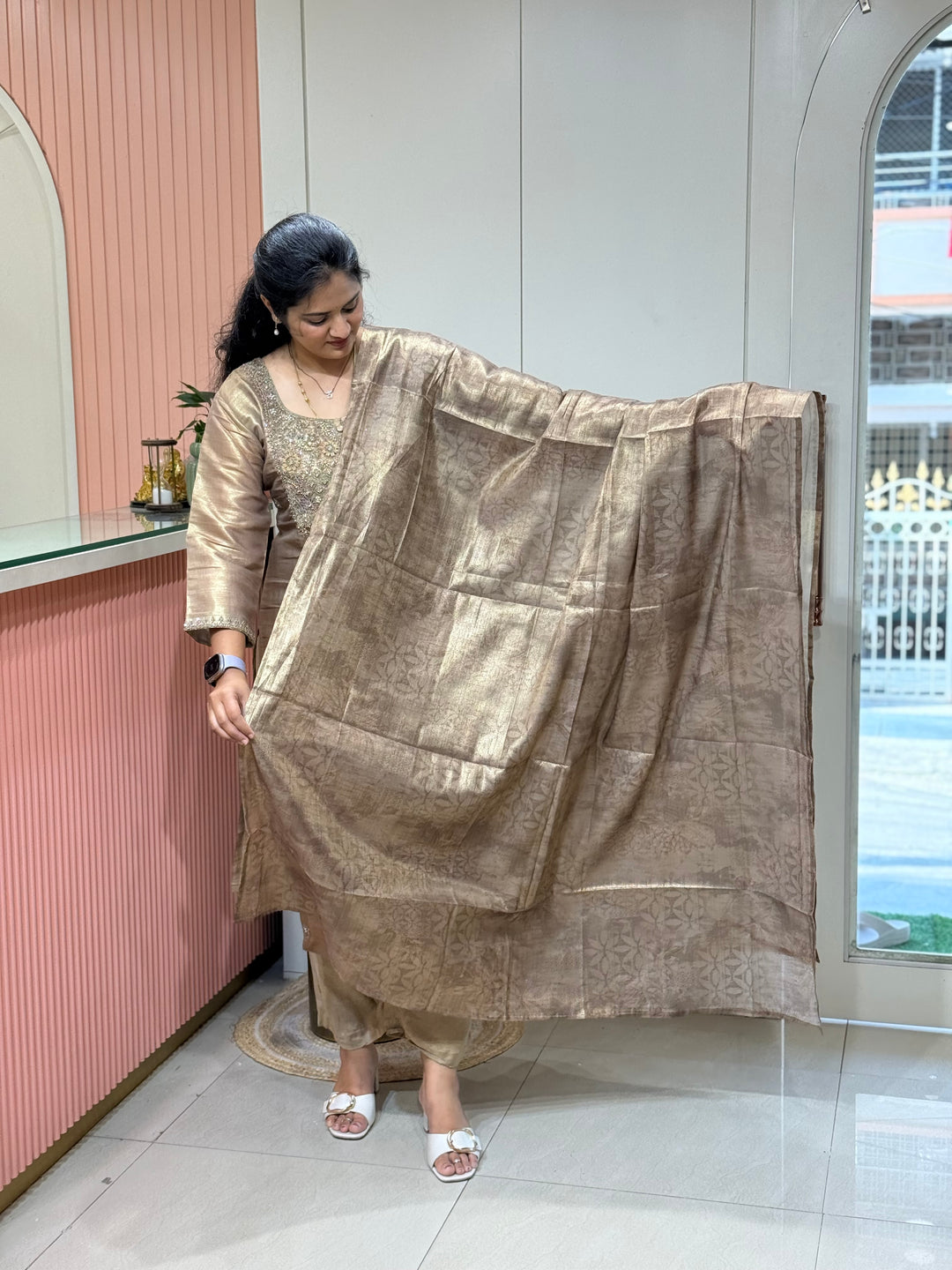 Kanjivaram Tissue Collection | Handwork Yoke | Full-Length Dupatta | R228