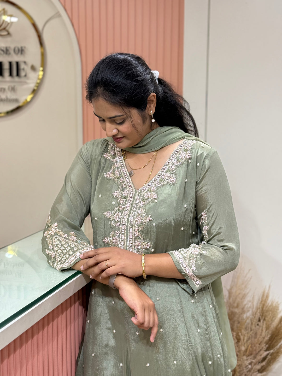 Pure Chinon Collection with Handwork | R177