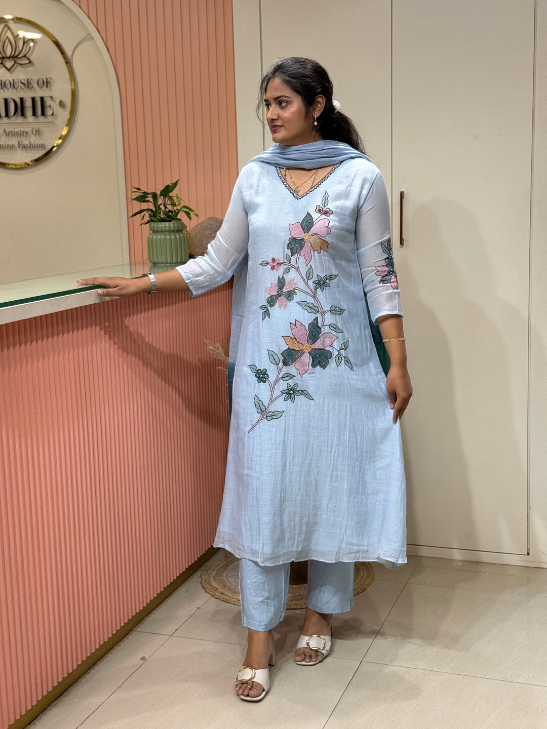 Pure Banarasi Mul Chanderi 3 Pcs Kurti set and Hand Embroidery work| R218