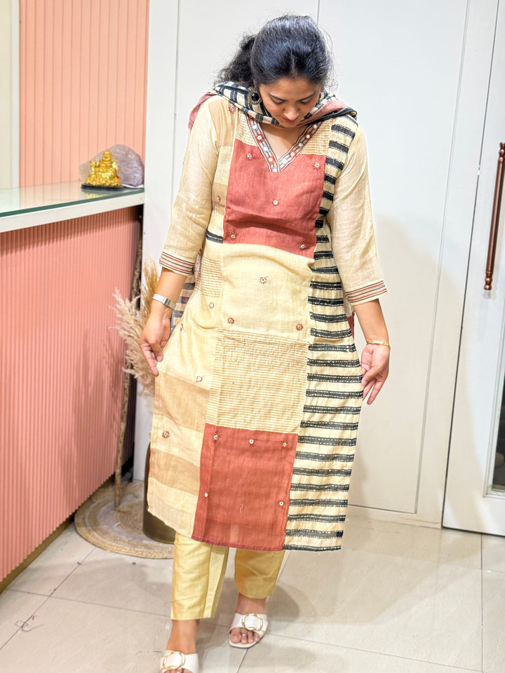 Luxury Pure Linen Collection – Kantha Stitch &amp; Knot Work | R154