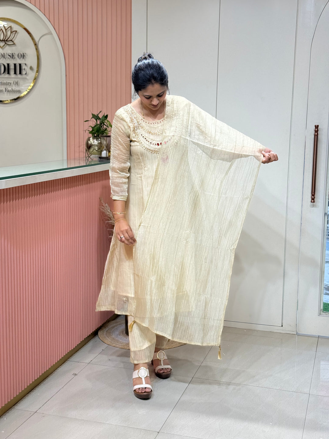 Shimmer Crush Tissue Fabric (salsa) with Jewellery-Style Neck Handwork 𝗦𝘂𝗶𝘁 𝗔𝗿𝗿𝗶𝘃𝗲𝗱 | R148