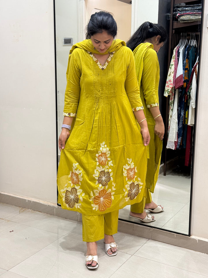 Mulmul Cotton New Collection With Embroidery Work | R190