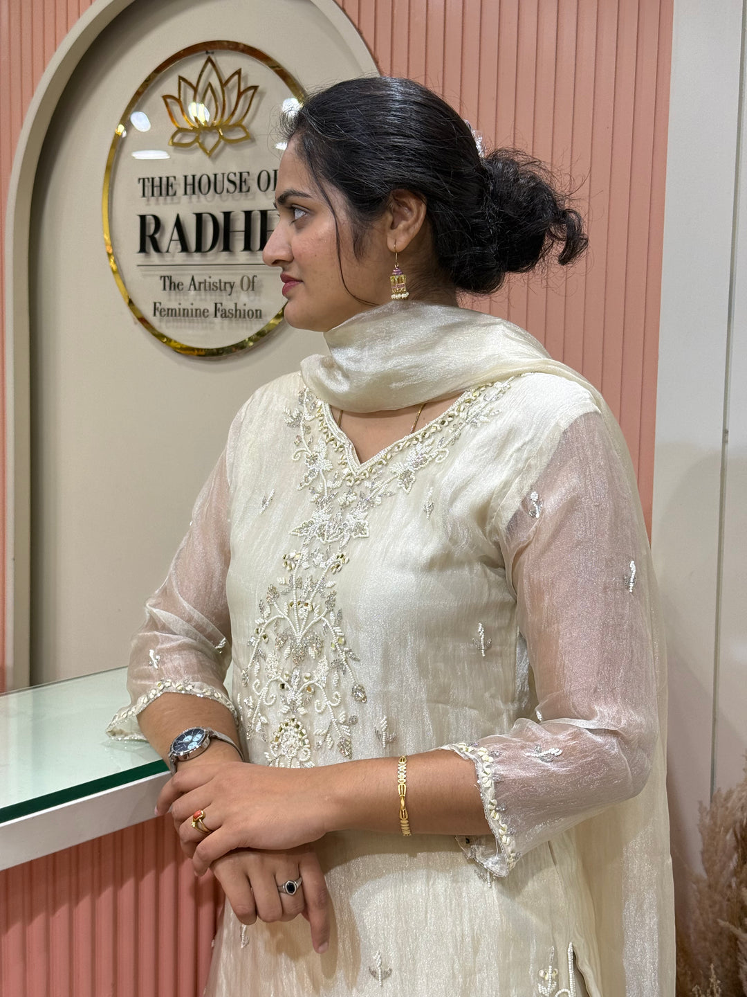Exclusive Crushed Tissue Handwork Collection | R218