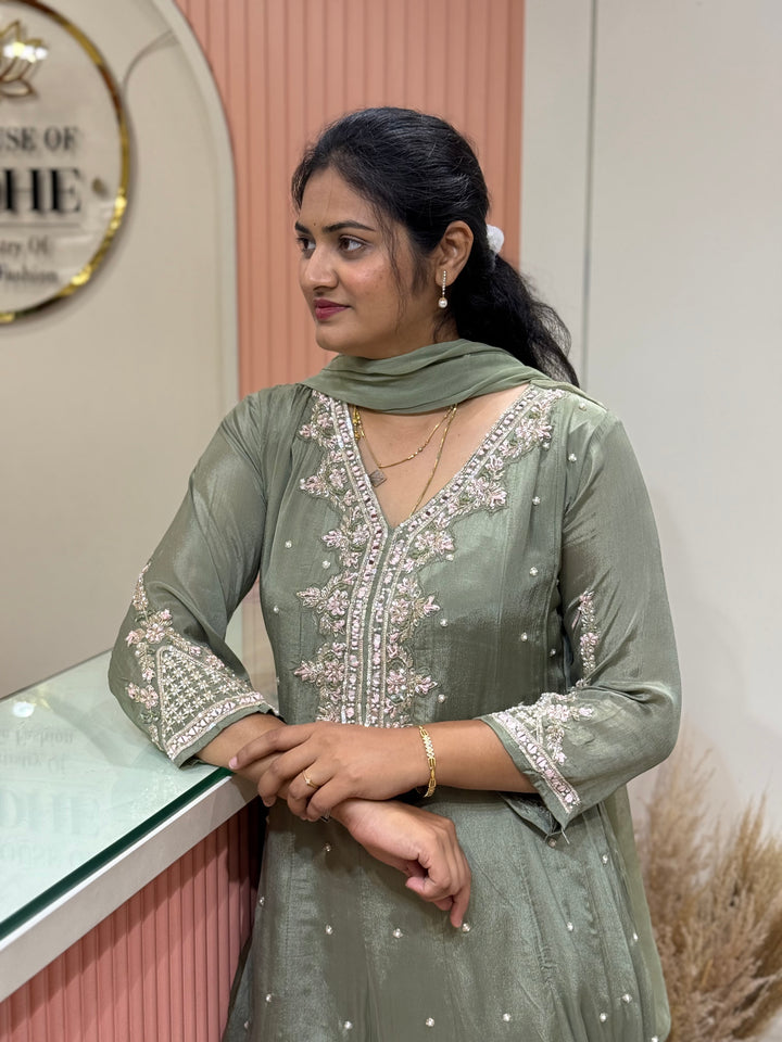 Pure Chinon Collection with Handwork | R177