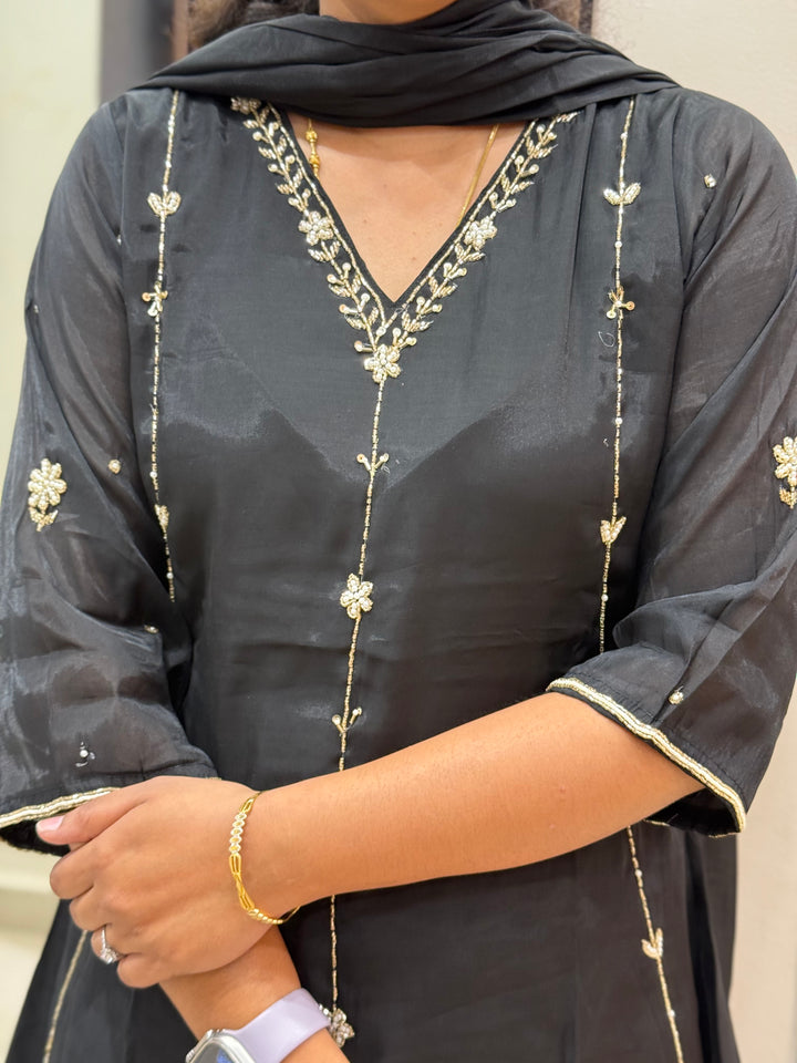 S Mul Chanderi 3 Pc Kurta Set – Cutdana &amp; Bead Work RESTOCK | Semi Party Wear | R138