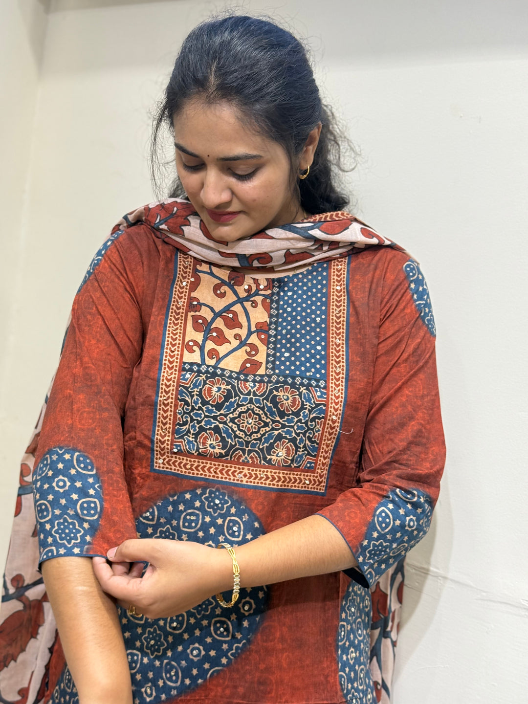 60-60 Cotton Printed 3 Pc Kurta Sets – Premium Soft Collection | R163