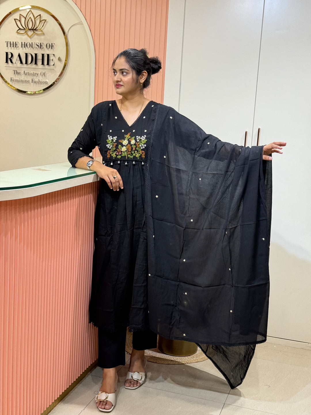 Mul Cotton Collection with Cotton Lining | Hand Embroidery |R165