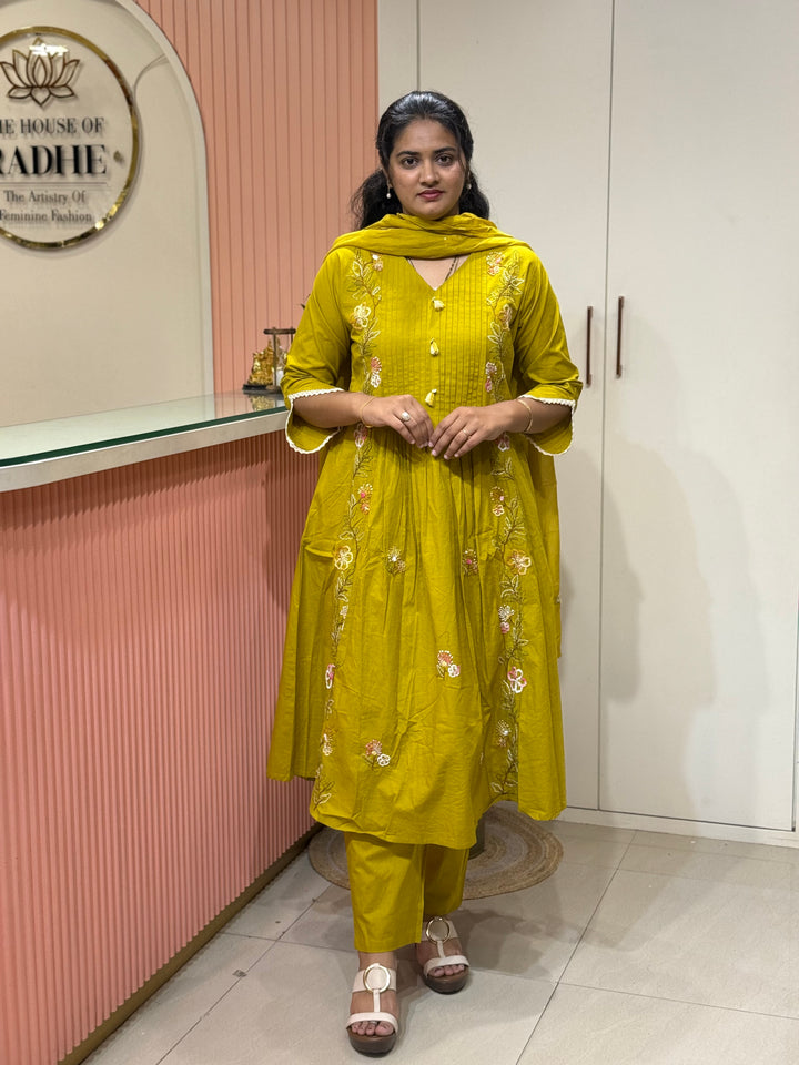 Premium Heavy Cotton Handwork Collection with Organza Dupatta (Cotton Lining )| R224