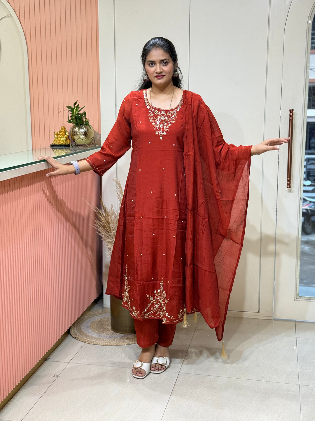 Coral Mul Chanderi with Cut Dana Work | R206