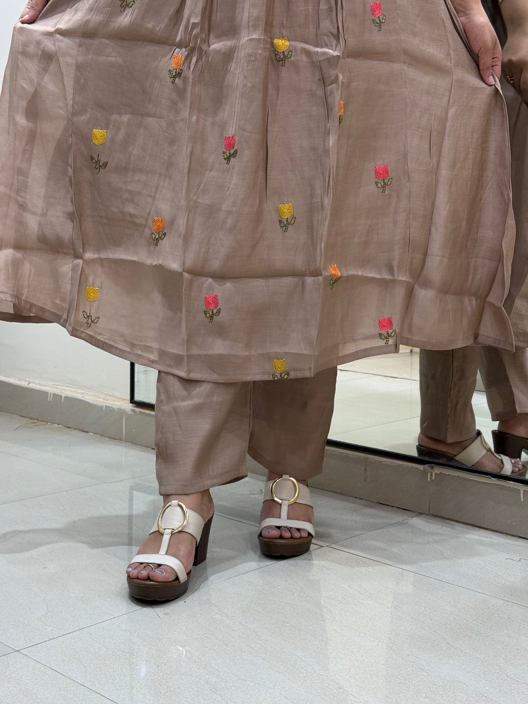 Mul Chanderi Embroidery Collection – Elegant Flare Pattern | R179