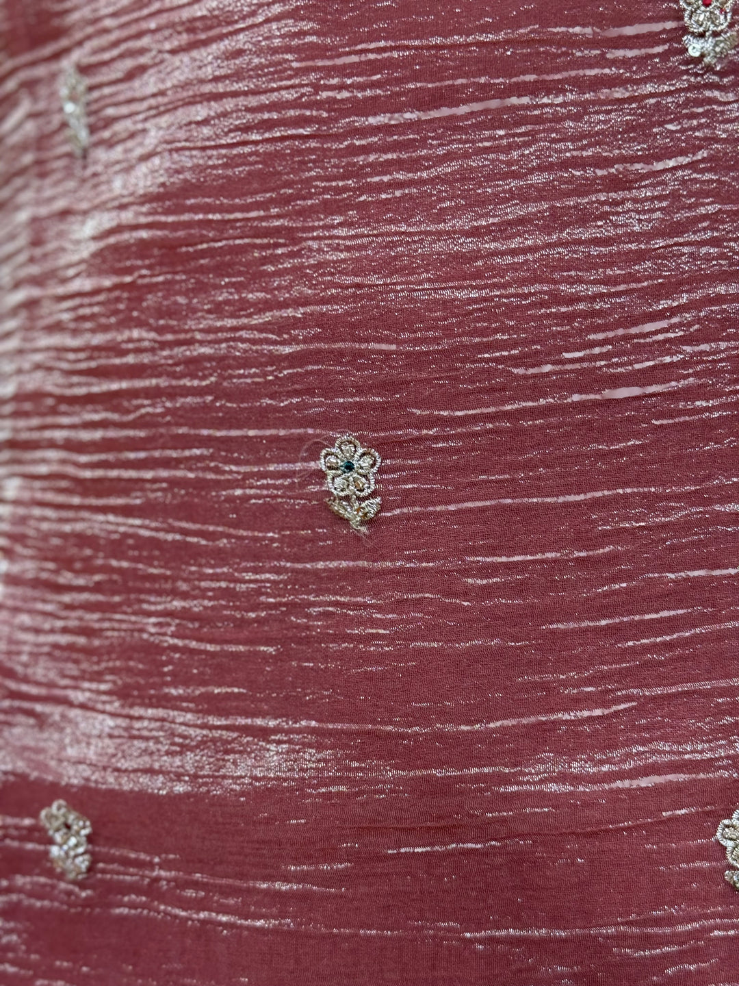 Shimmer Crush Tissue Fabric (salsa) with Handwork 𝗦𝘂𝗶𝘁 𝗔𝗿𝗿𝗶𝘃𝗲𝗱 | R148