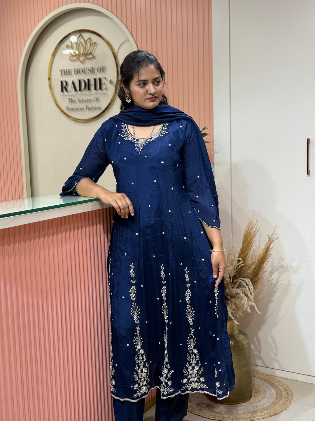 Pure Chinon Handwork Collection | R177