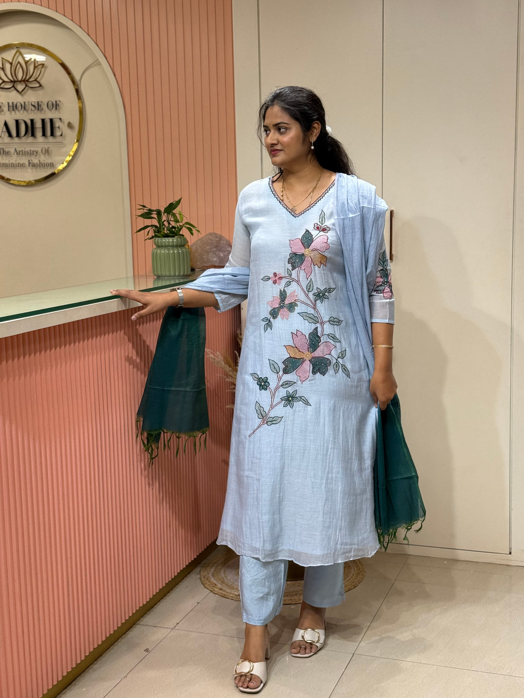 Pure Banarasi Mul Chanderi 3 Pcs Kurti set and Hand Embroidery work| R218