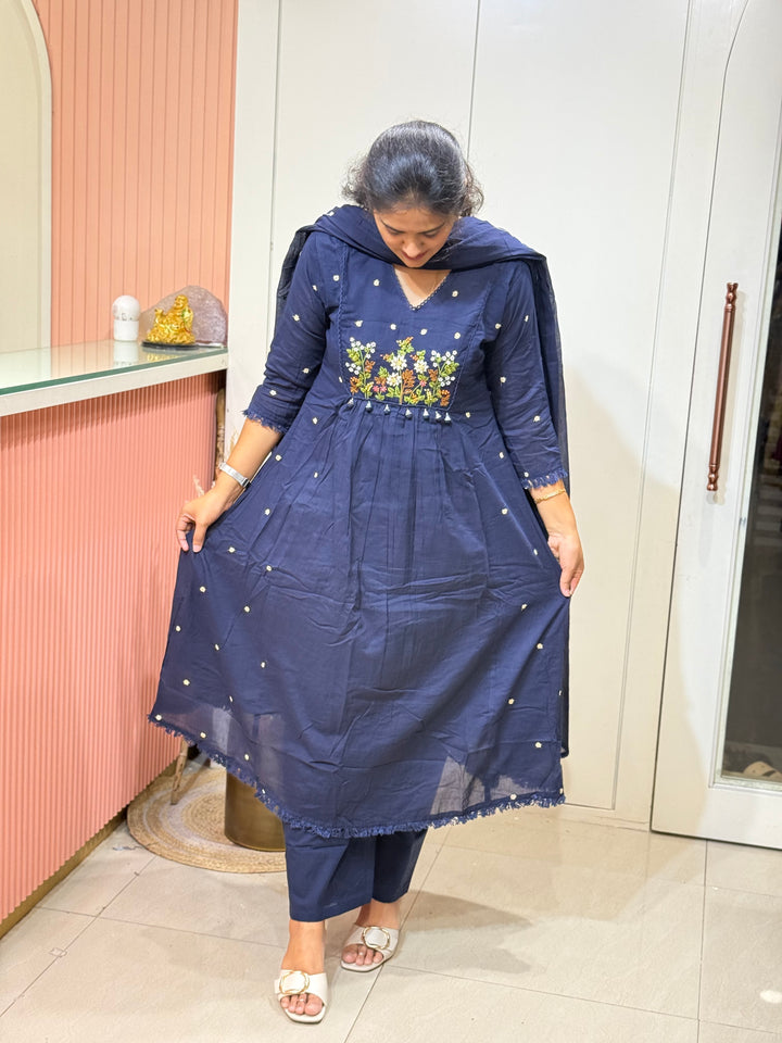 Mul Cotton Collection with Cotton Lining | Hand Embroidery |R165