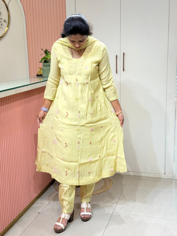 Mul Chanderi Collection with Embroidery work (Cotton Lining)| R204