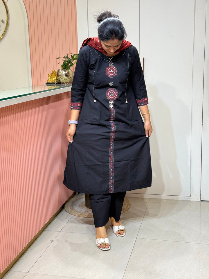 Pure Cotton Geometrical Pattern Collection | R210