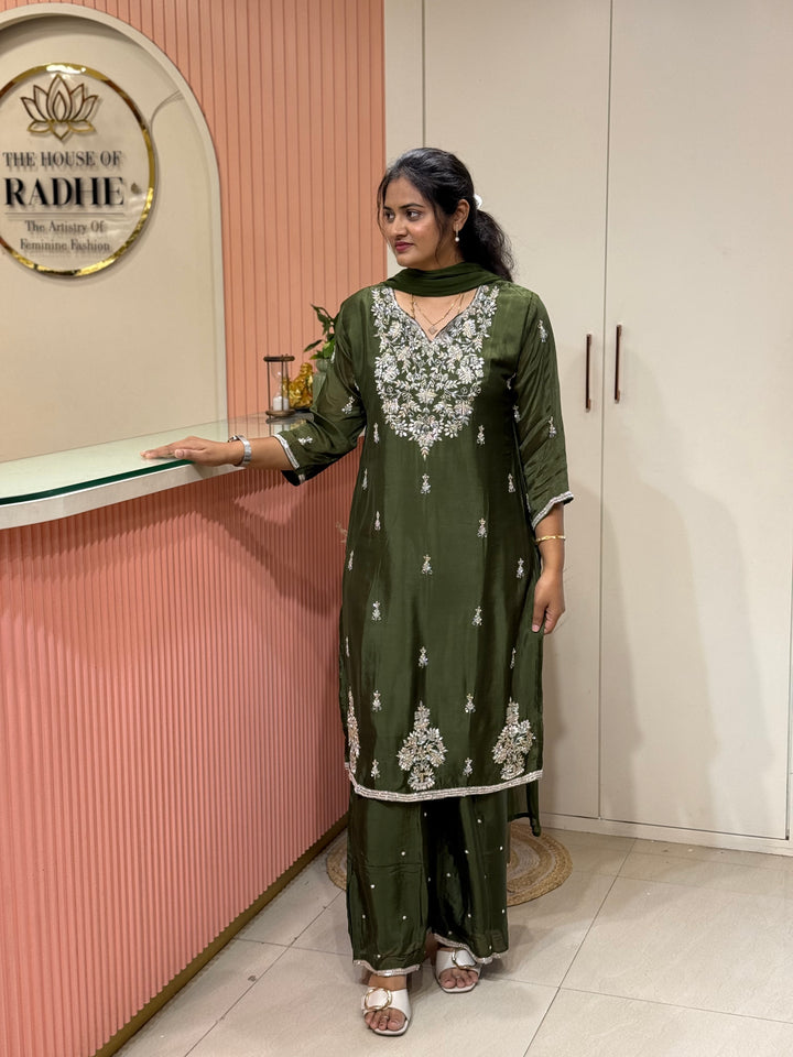 Pure Chinon Collection with Handwork | R177
