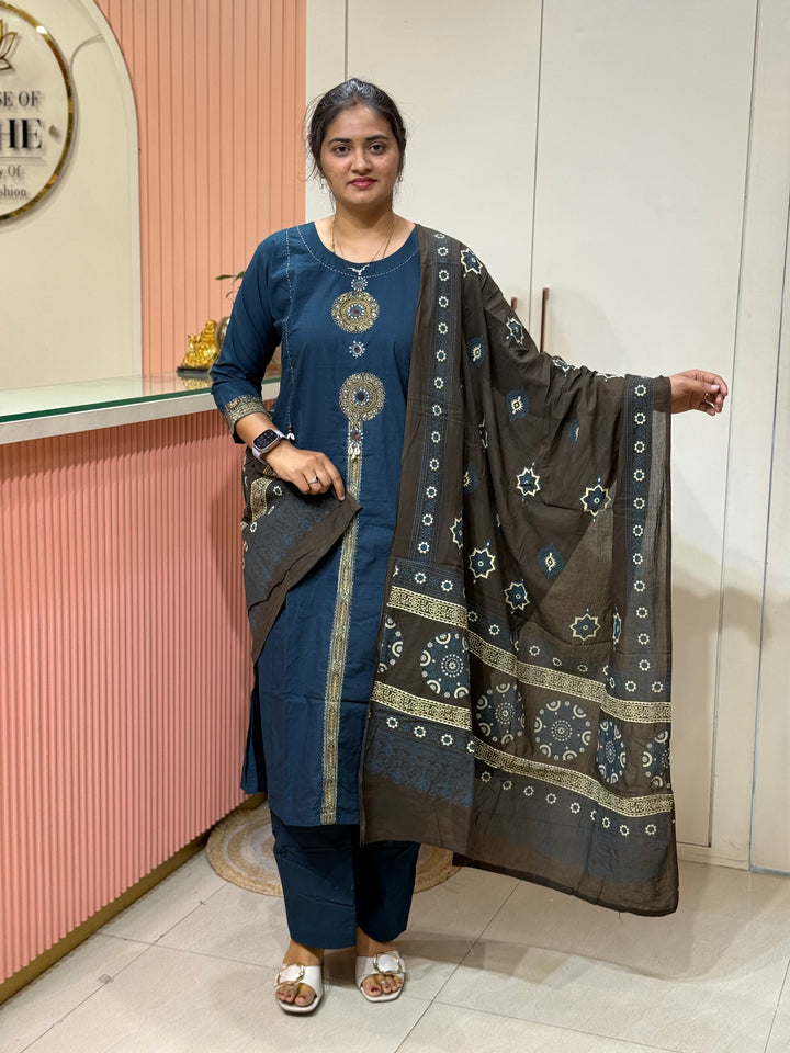 Pure Cotton Geometrical Pattern Collection | R210