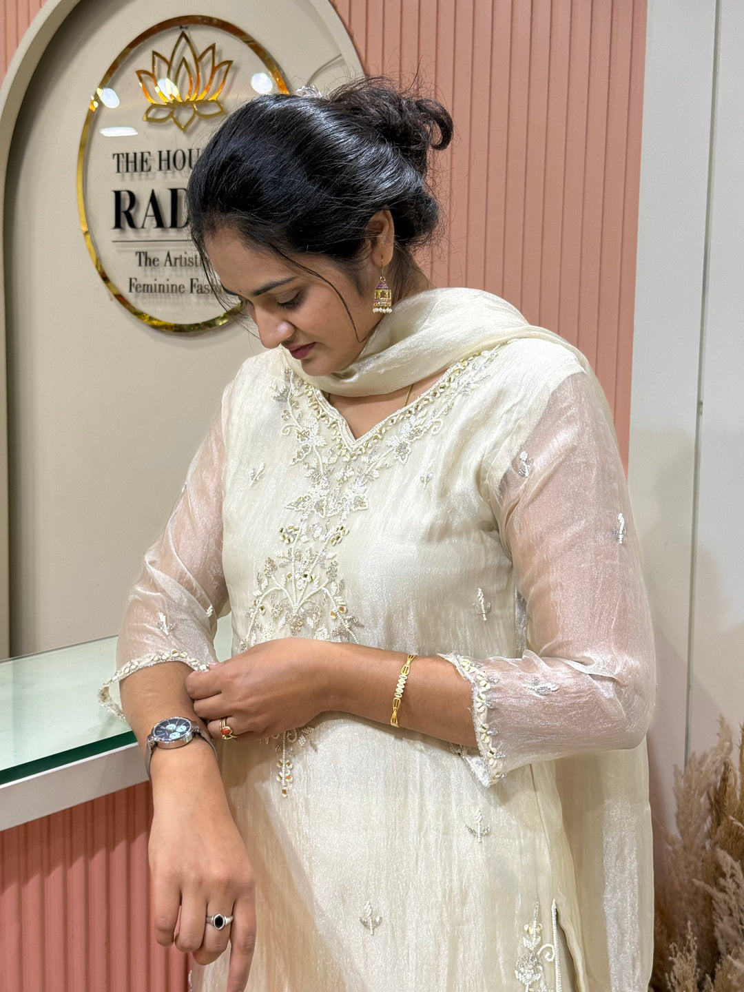 Exclusive Crushed Tissue Handwork Collection | R218