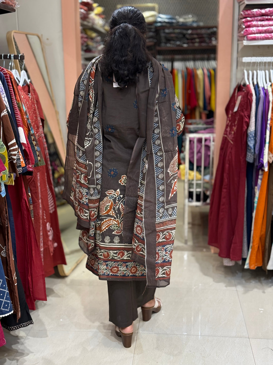 60-60 Cotton 3 Pc Kurta Set | R156