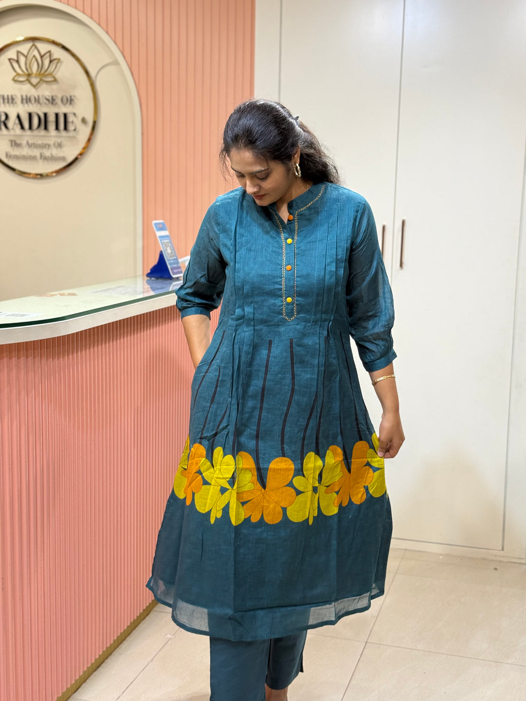Banaras Mul Chanderi 2 Pc Set – Beautiful Printed Collection with cotton Lining | R166
