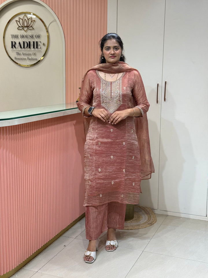 Shimmer Crush Tissue Fabric (salsa) with Handwork 𝗦𝘂𝗶𝘁 𝗔𝗿𝗿𝗶𝘃𝗲𝗱 | R148