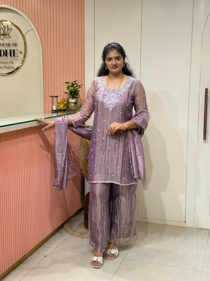 Shimmer Crush Tissue Fabric (salsa) with Handwork 𝗦𝘂𝗶𝘁 𝗔𝗿𝗿𝗶𝘃𝗲𝗱 | R148