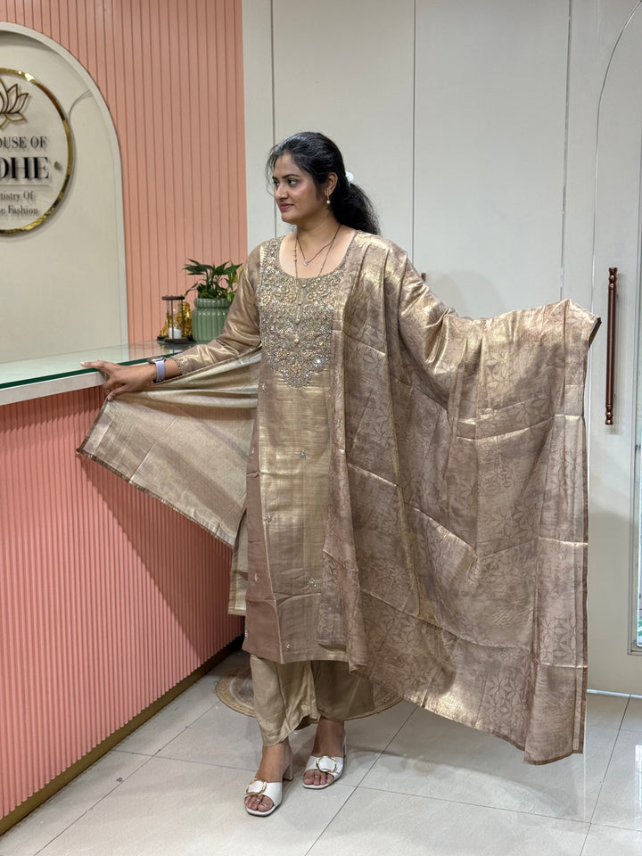 Kanjivaram Tissue Collection | Handwork Yoke | Full-Length Dupatta | R228