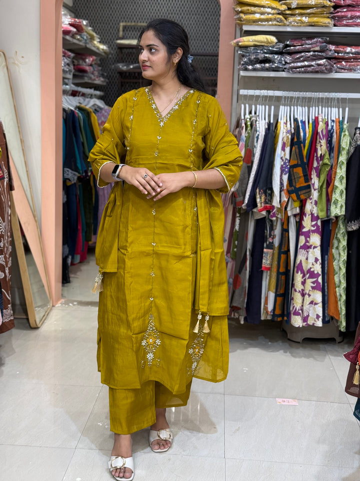 Mul Chanderi Silk 3 Pc Kurta Set | Party Wear| R138