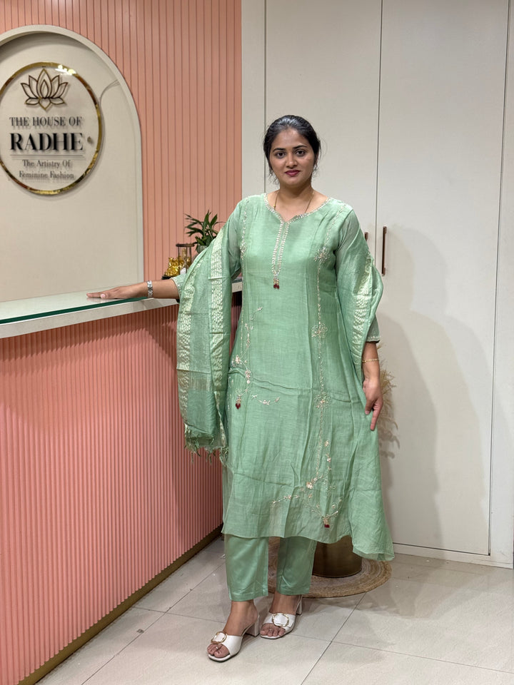 Pure Banarasi Mul Chanderi with Cotton Lining | R218