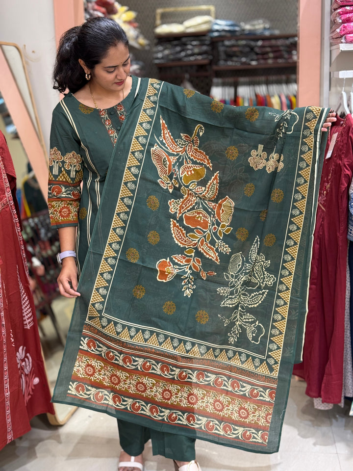60-60 Cotton 3 Pc Kurta Set | R156
