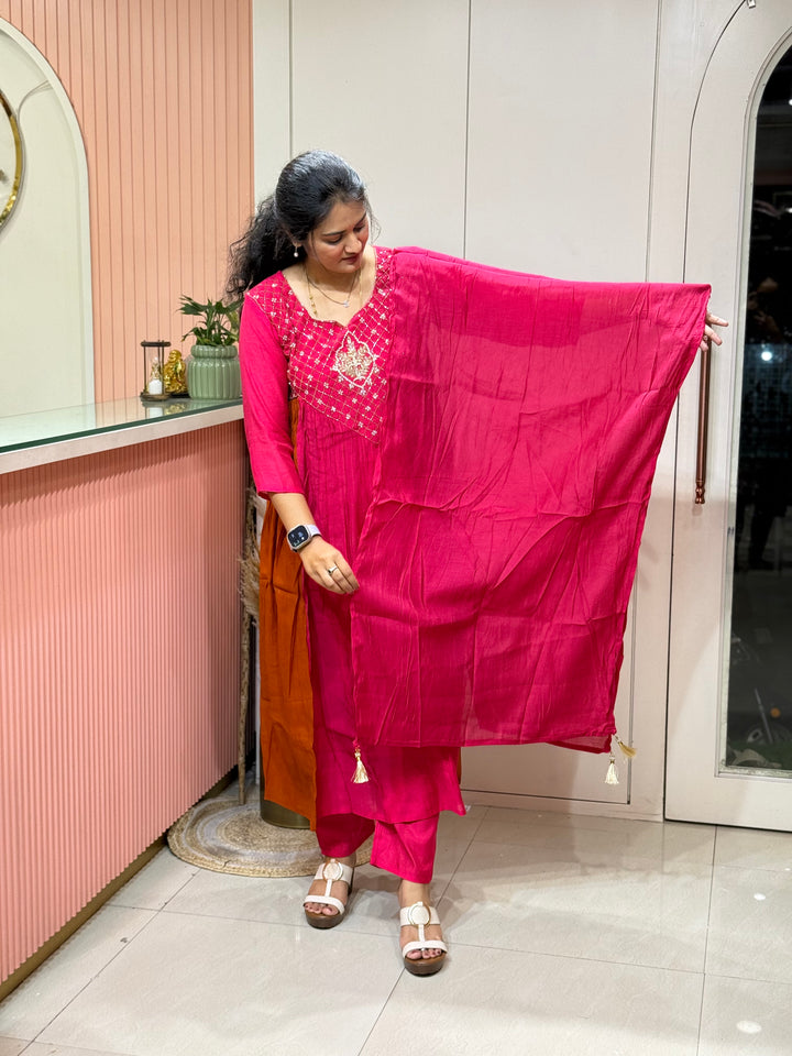 Coral Mul Chanderi with Cut Dana Work | R206