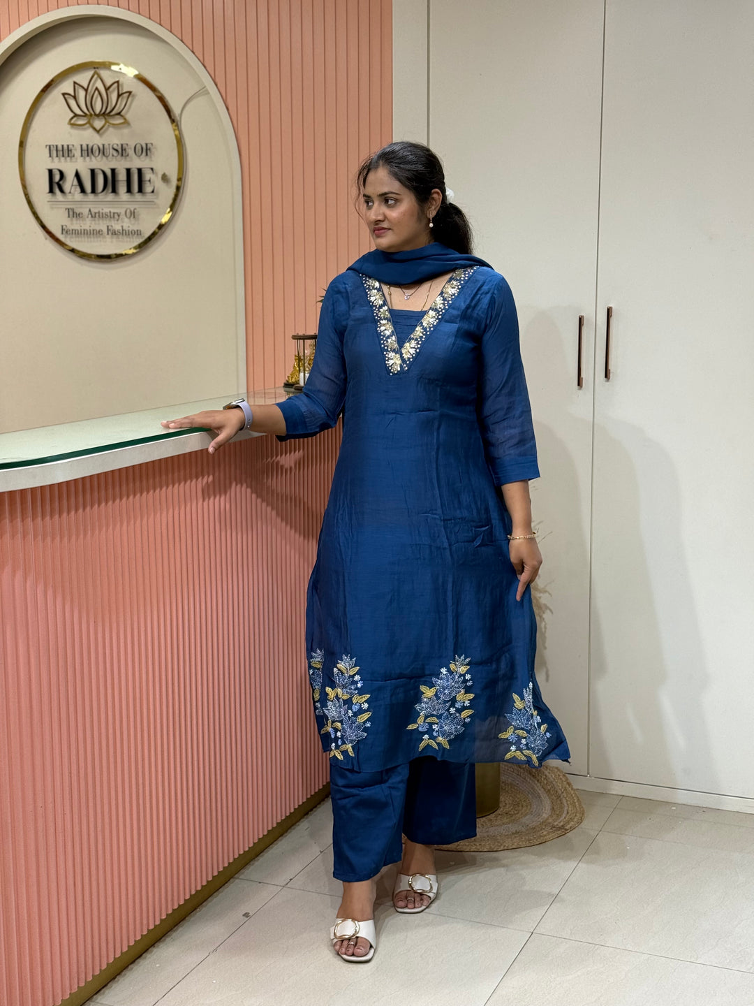 Pure Banarasi Mul Chanderi 3 Pcs Kurti set and Hand Embroidery work| R218