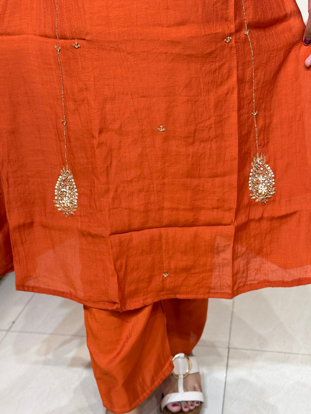 Coral Mul Chanderi with Cut Dana Work | R206