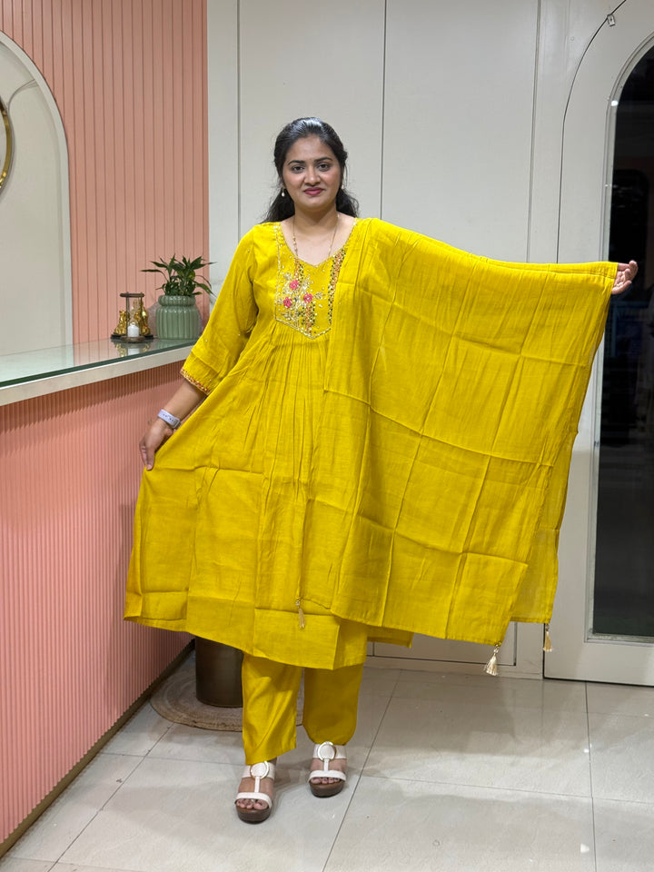 Coral Mul Chanderi Collection Semi Party Wear (Cut Dana &amp; bead Work)| R208
