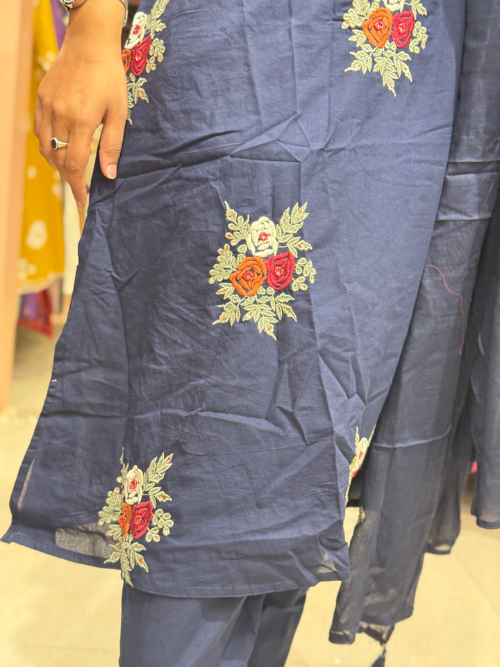 60x60 Cotton Embroidered Collection | R166