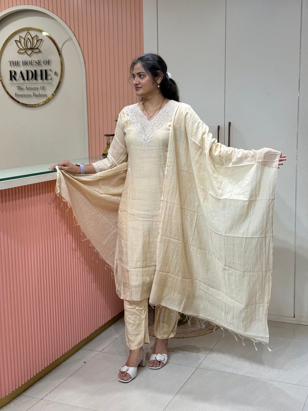 Pure Banarasi Mul Chanderi 3 Pcs Kurti set and Hand Embroidery work| R218